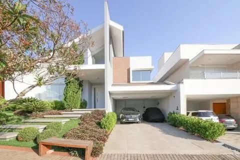 Sobrado à venda em Maringá, Vila Nova, com 3 suítes, com 419.73 m², Condomínio Azaléia Park