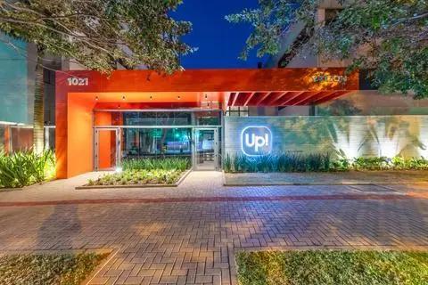 Apartamento para alugar em Maringá, Zona 08, com 2 quartos, com 64 m², UP Residence - Yticon