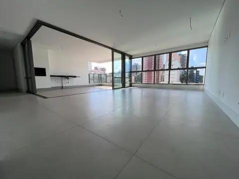 Apartamento com 179,00 m² e 3 Suites à Venda na Zona Armazém - Maringá